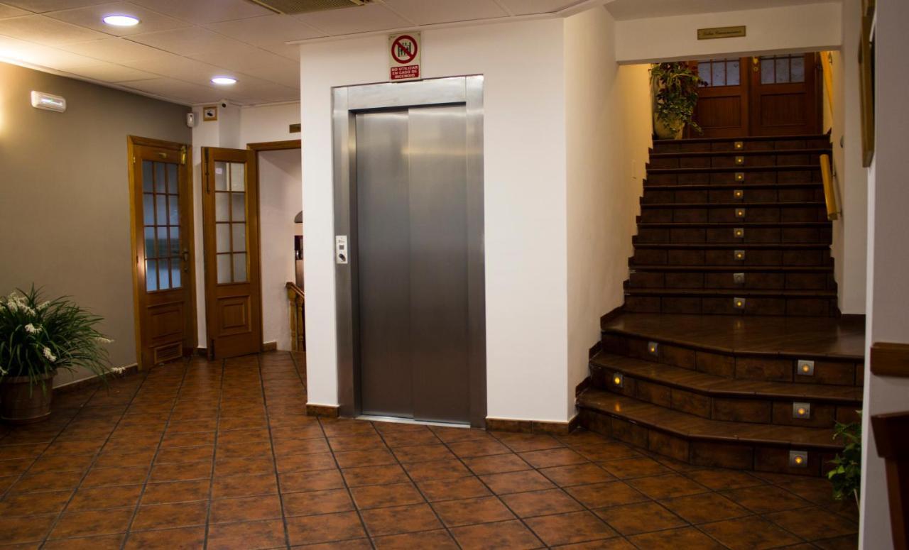 Pension Mariola Agres Exteriör bild